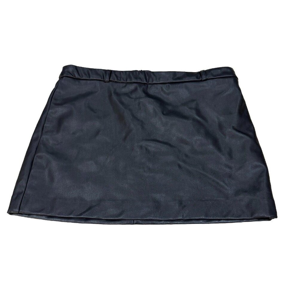 ZARA Black Faux Leather Mini Skirt‎ Size Large Zip Up